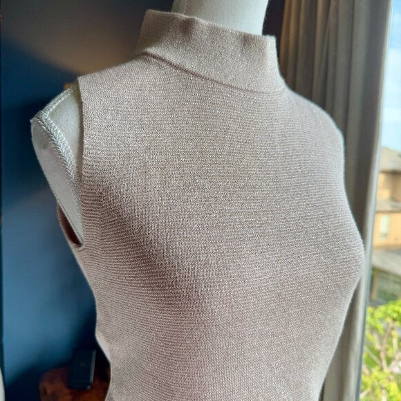 Light Silvery Gold Knit Sleeveless Mock Turtleneck - Picture 5 of 11